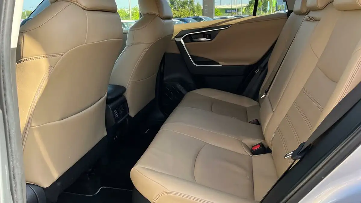 2020-toyota-rav4-25-vvt-i-excel-219bhp-big-33
