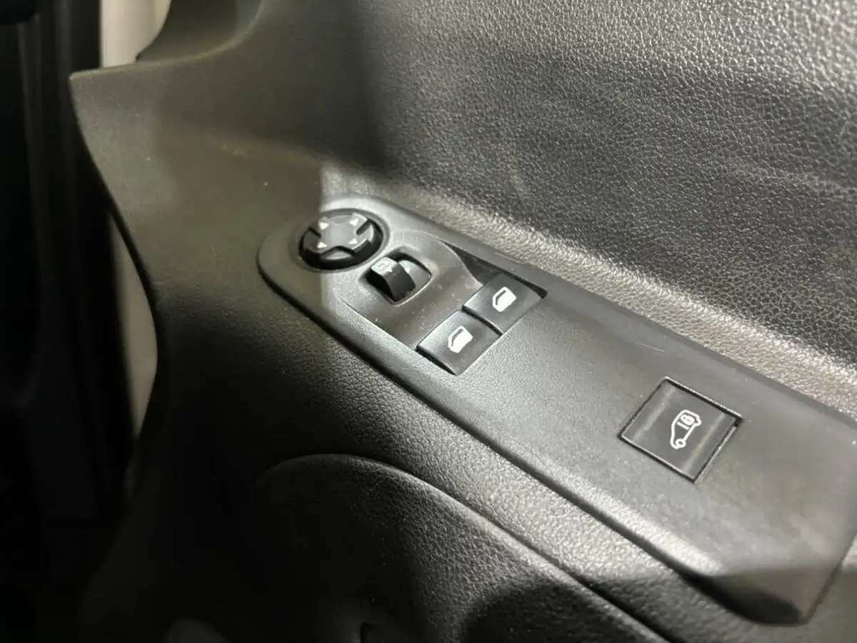 2022-peugeot-partner-15-bluehdi-1000-professional-premium-100pseu6d-big-24