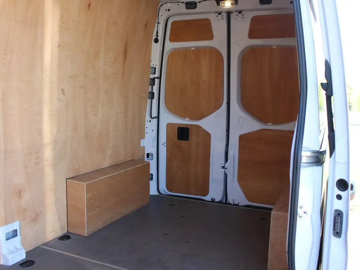 2024-mercedes-benz-sprinter-20cdi-315-l2h1-premium-big-17