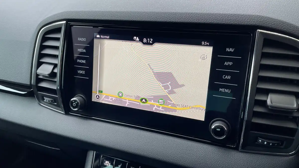 2021-skoda-karoq-15-tsi-se-l-dsg-big-24