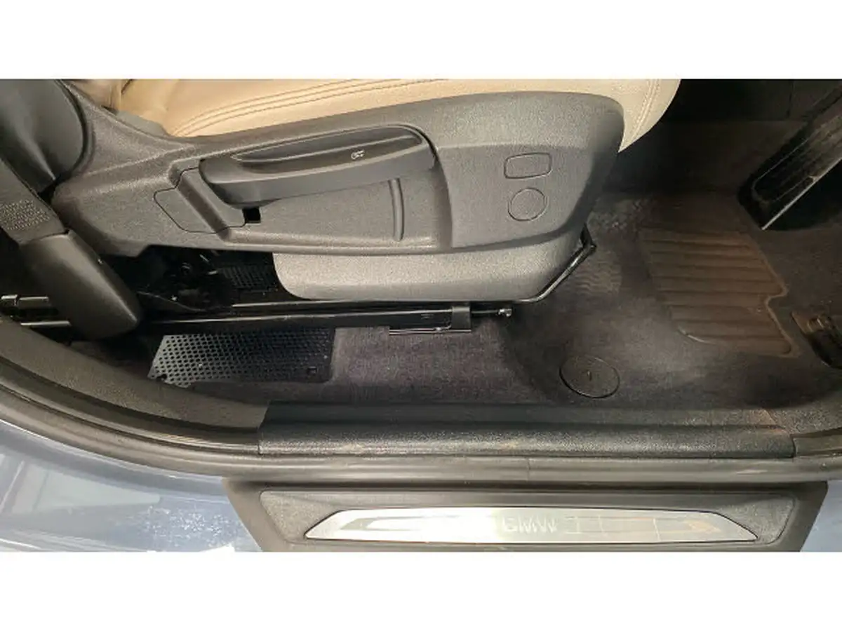 2021-bmw-x1-20-sdrive20i-xline-big-36