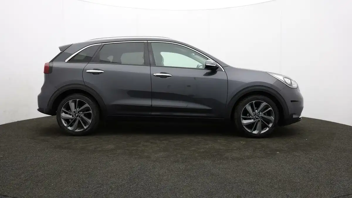 2018-kia-niro-16-gdi-3-156kwh-adap-big-40