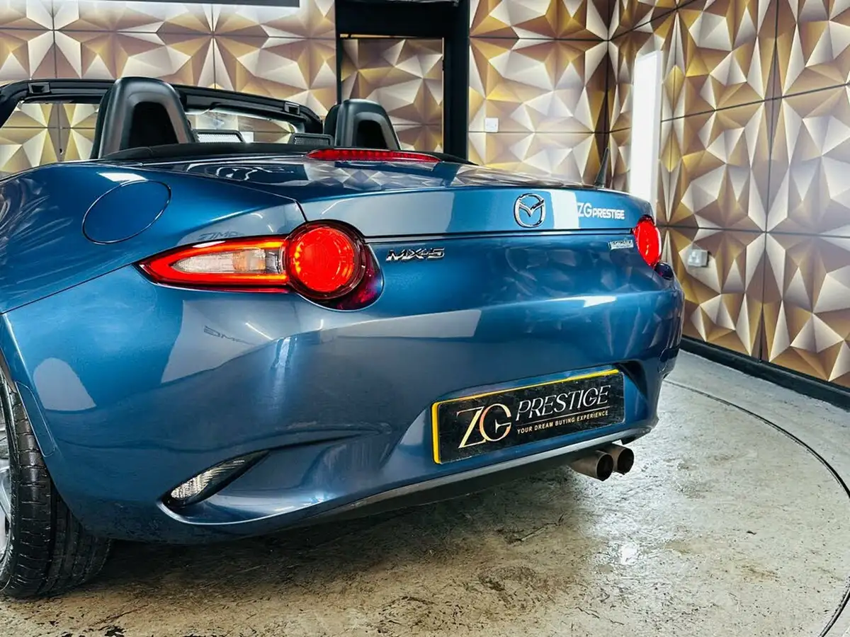2019-mazda-mx-5-15-se-big-26
