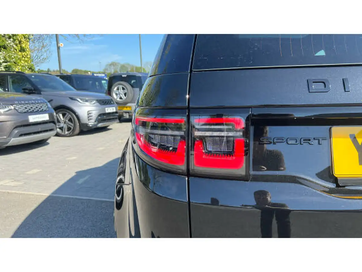 2024-land-rover-discovery-sport-20-d200-dynamic-se-big-30