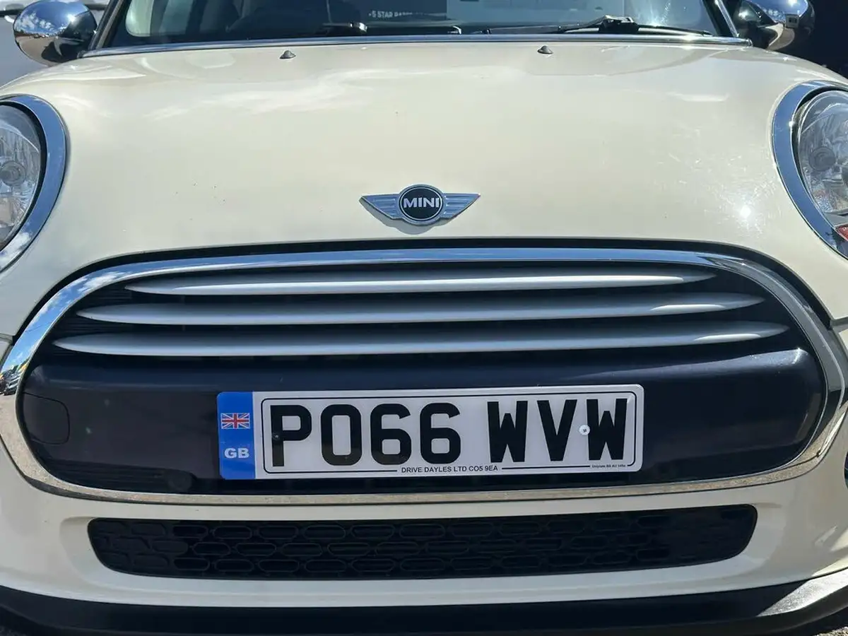 2016-mini-cooper-12-one-3d-big-16