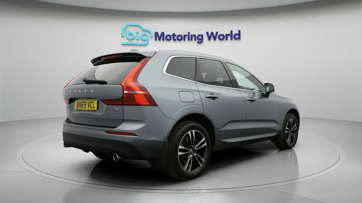 2019-volvo-xc60-20-t4-edition-big-6