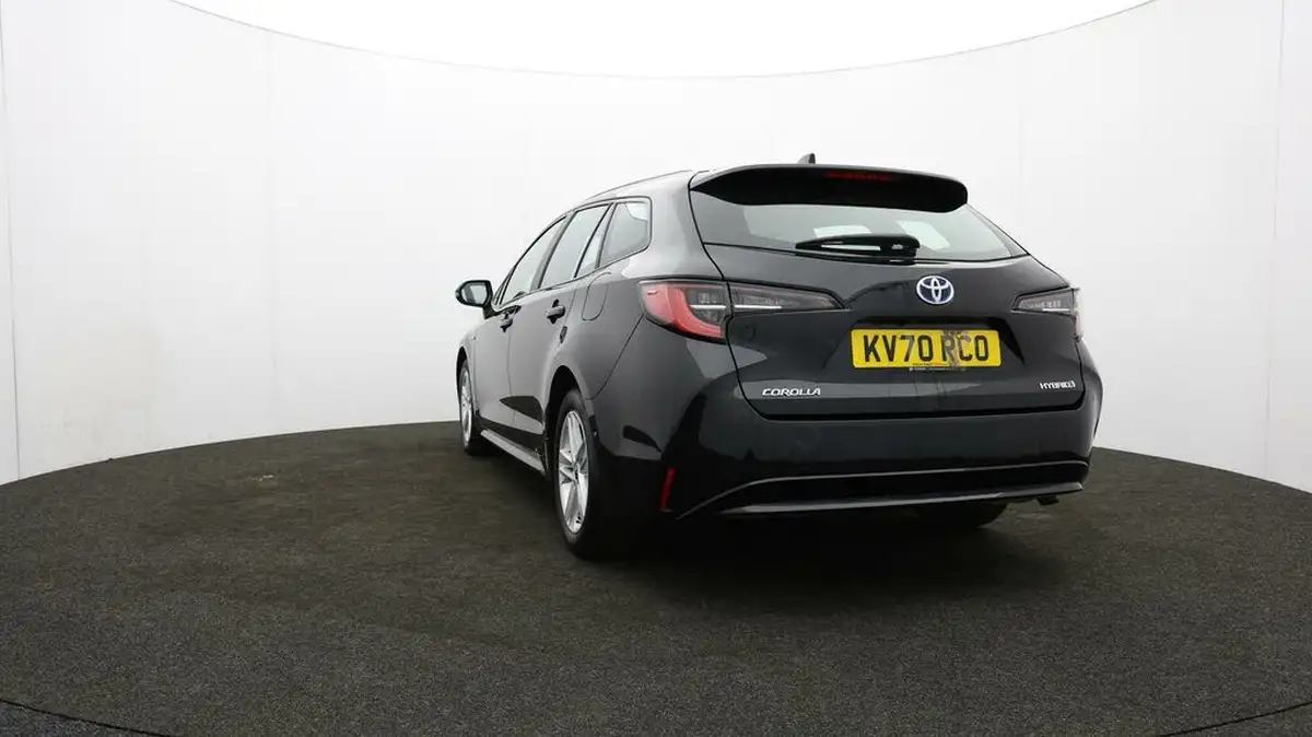 2020-toyota-corolla-18-vvt-i-icon-tech-spare-wheel-touring-sports-5d-big-30