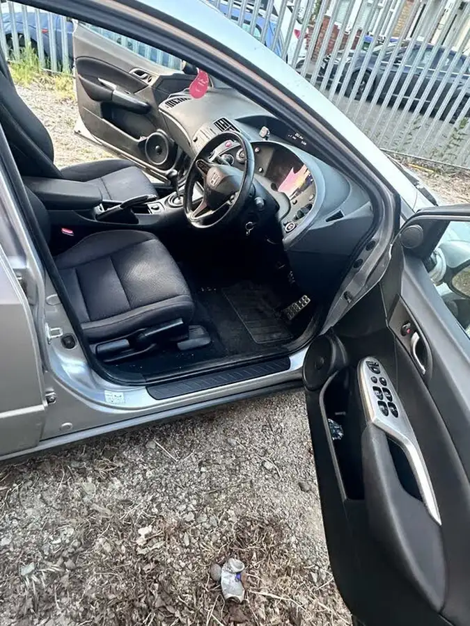 2009-honda-civic-18-se-138bhp-big-7