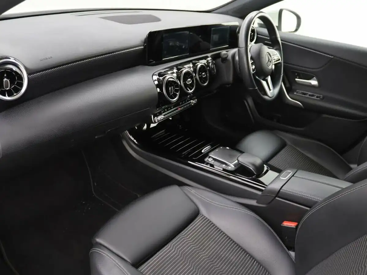 2020-mercedes-benz-a-class-15d-a180d-sport-hatchback-5d-7g-dct-big-23