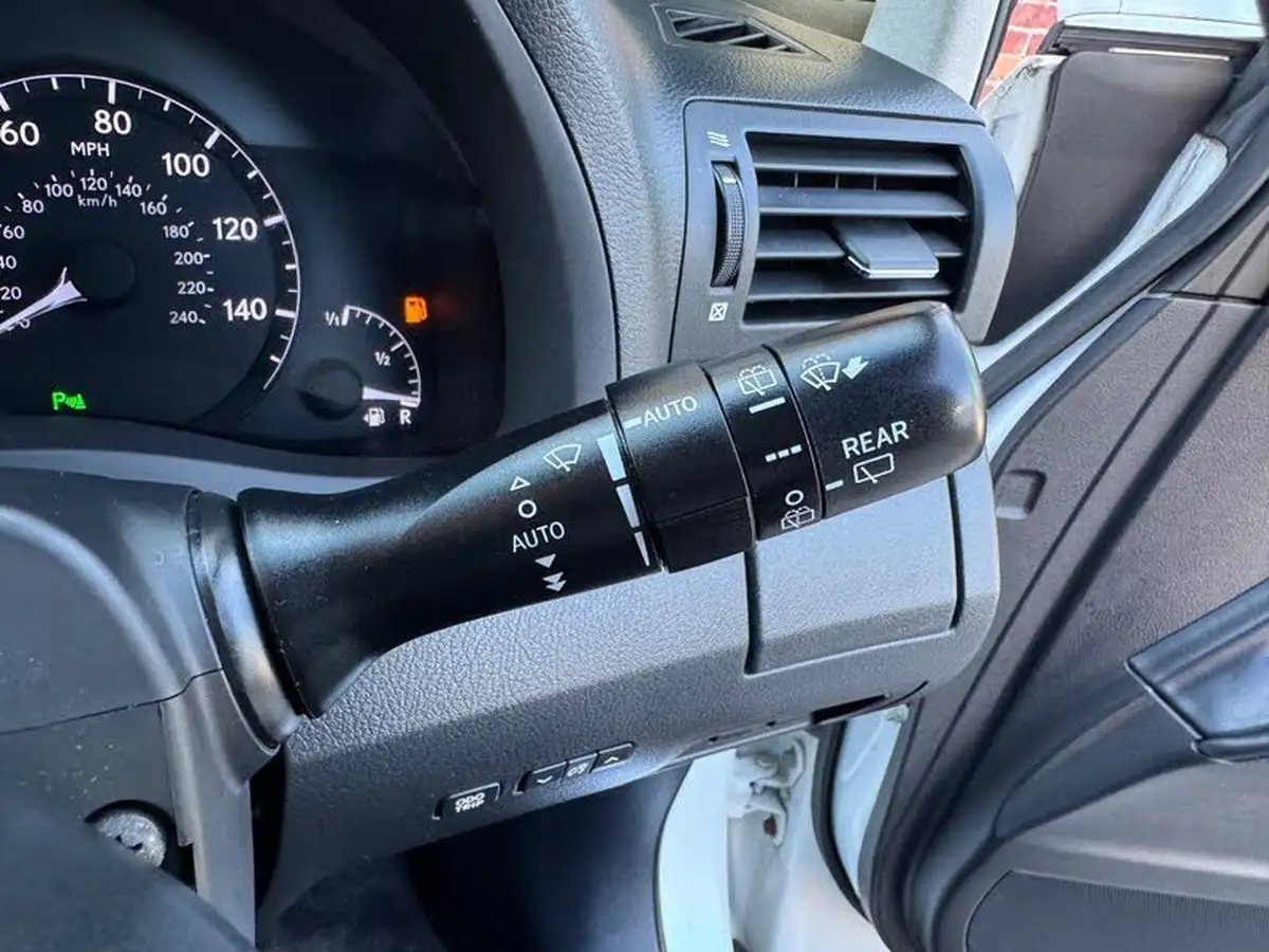 2013-lexus-rx-450h-35-luxury-big-35