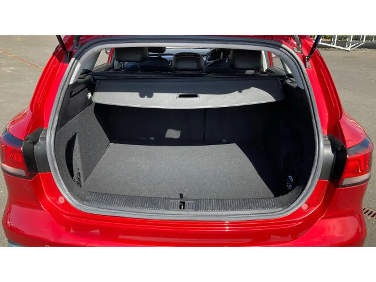 2022-mg-mg5-e-exclusive-ev-long-range-big-3
