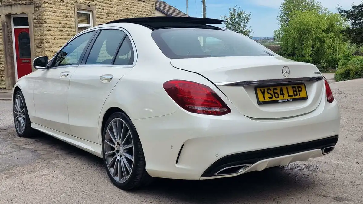 2014-mercedes-benz-c-class-21cdi-c220-amg-line-premiumss-saloon-4d-7g-tronic-plus-big-2