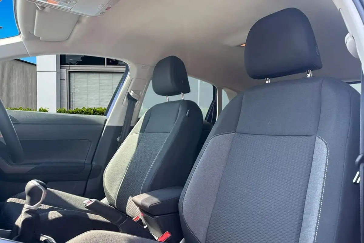 2023-volkswagen-polo-10-tsi-life-big-15