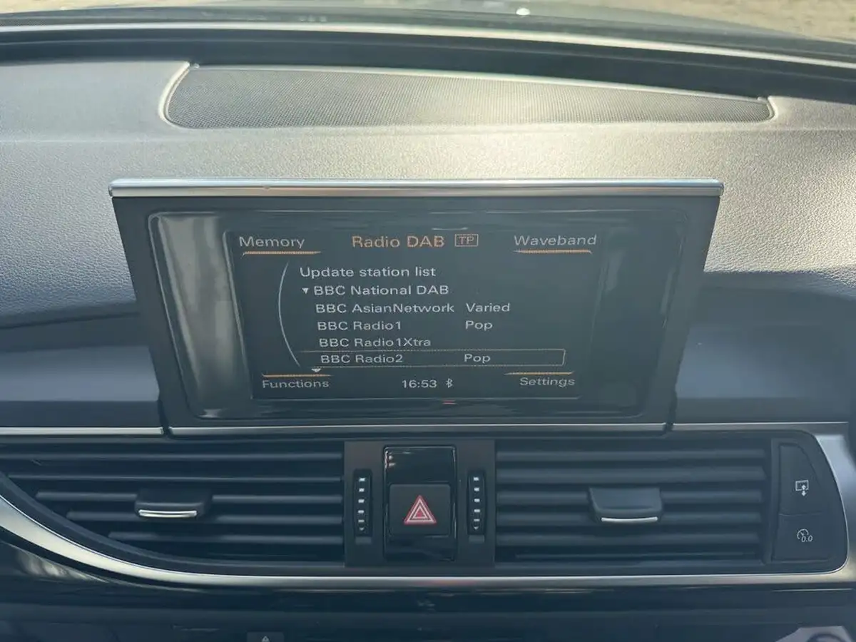 2014-audi-a6-avant-30bitdi-quattro-black-edition-312ps-estate-big-24