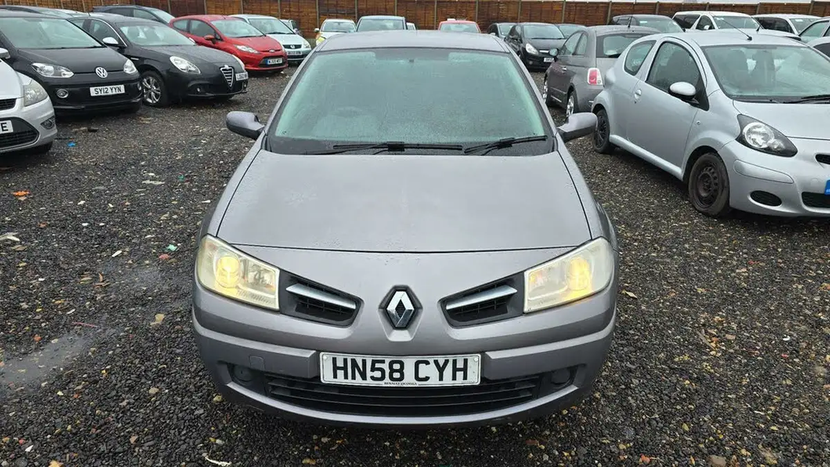 2008-renault-megane-16-new-expression-hatchback-3d-big-1