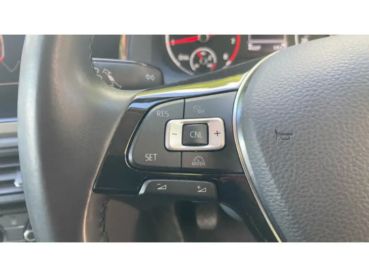 2021-volkswagen-polo-10-tsi-match-big-16
