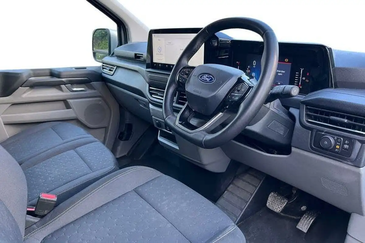 2023-ford-transit-custom-20tdci-300-l1h1-limited-136pseu6e-panel-van-1996cc-auto-big-13