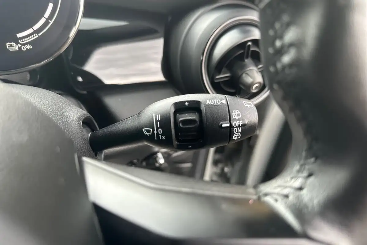 2022-mini-cooper-e-cooper-s-2-big-27