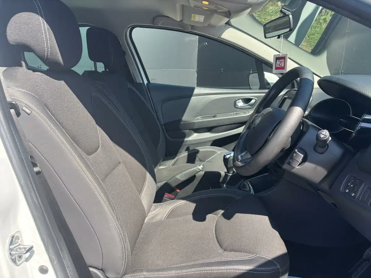 2018-renault-clio-09-tce-iconic-90ps-big-13