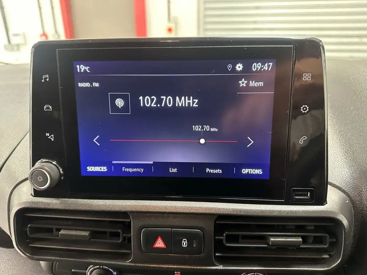 2022-vauxhall-combo-15cdti-sportive-2300-100pseu6dt-l2h1-big-2