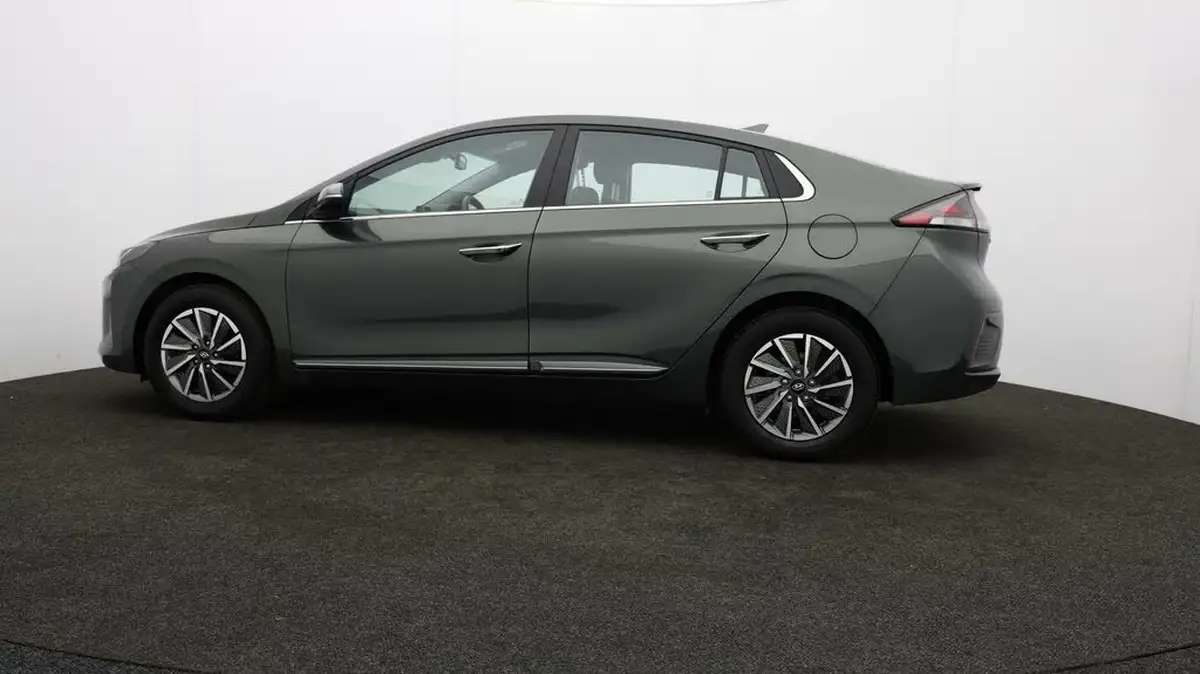 2022-hyundai-ioniq-e-premium-electric-big-70
