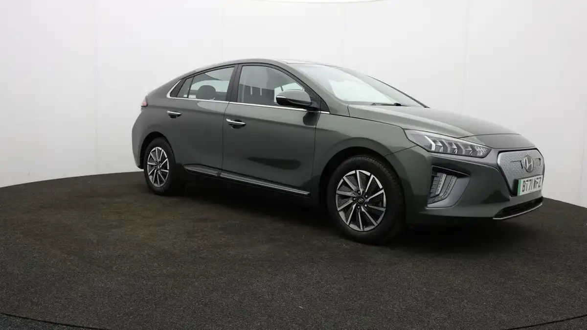 2022-hyundai-ioniq-e-premium-electric-big-46