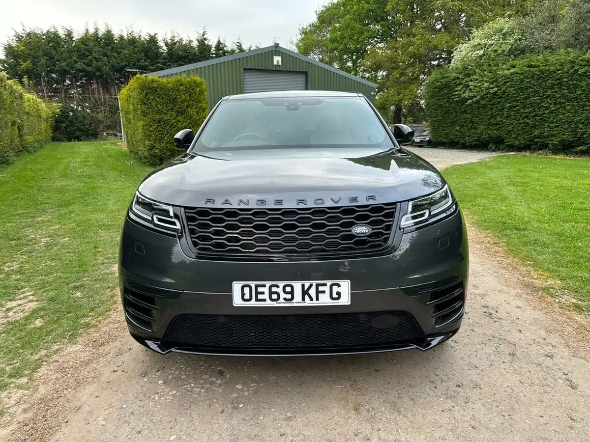 2019-land-rover-range-rover-velar-20-d240-r-dynamic-hse-big-8