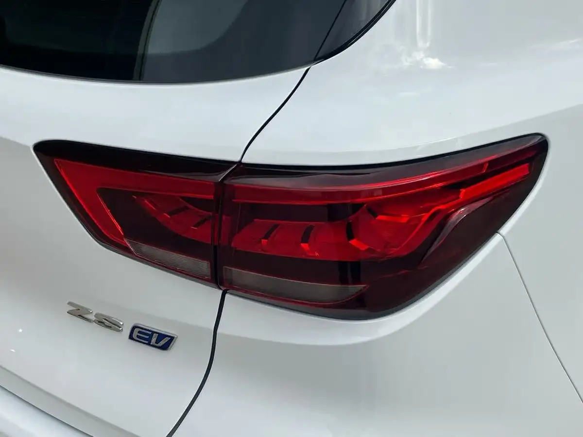 2023-mg-zs-suv-e-se-ev-176ps-big-35
