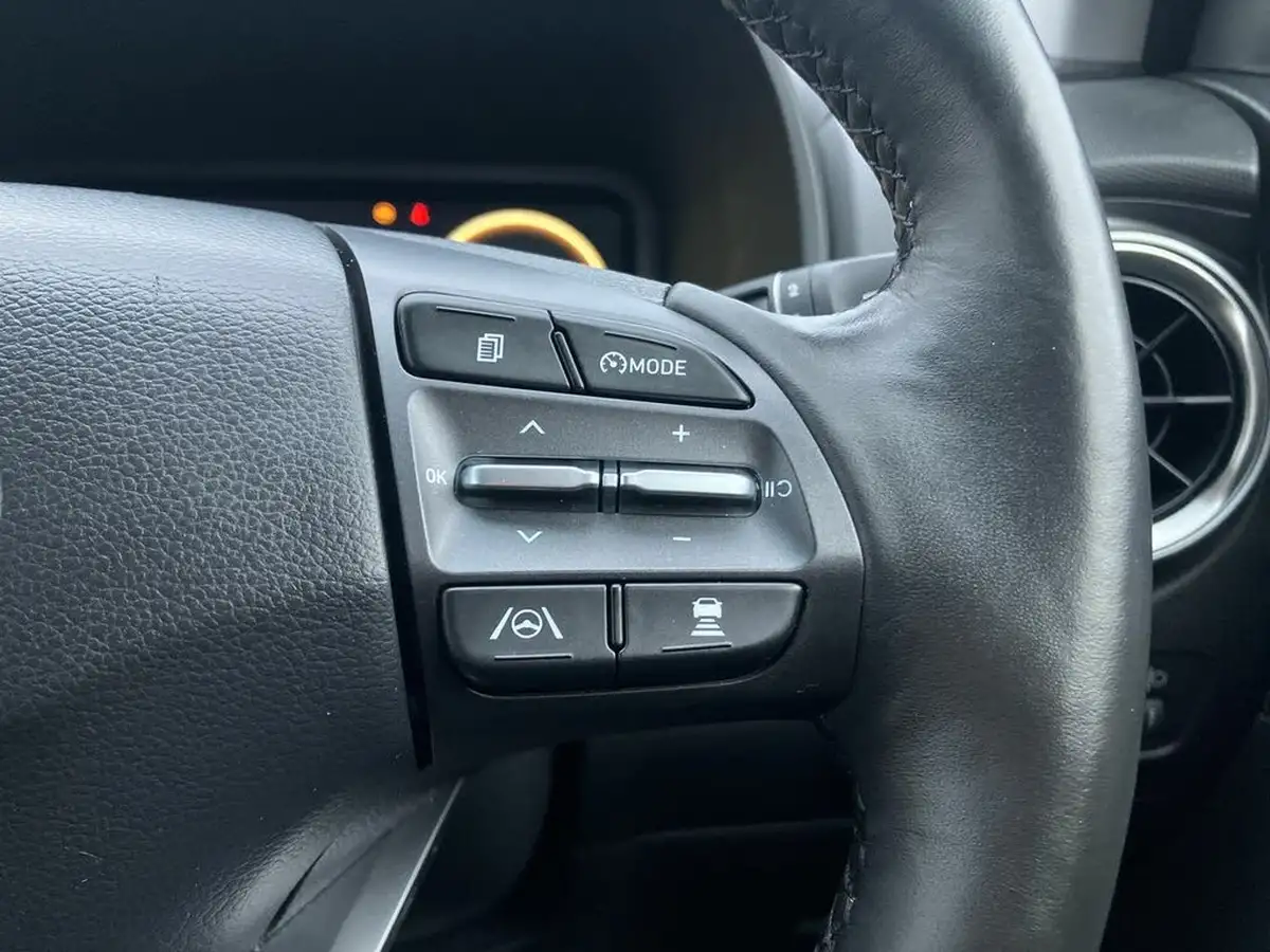2023-hyundai-kona-e-premium-136ps-39kwh-big-32
