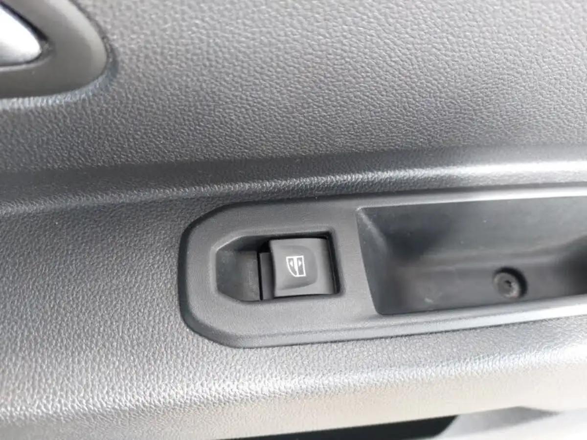 2021-dacia-duster-13-tce-prestige-130bhp-1333cc-big-10