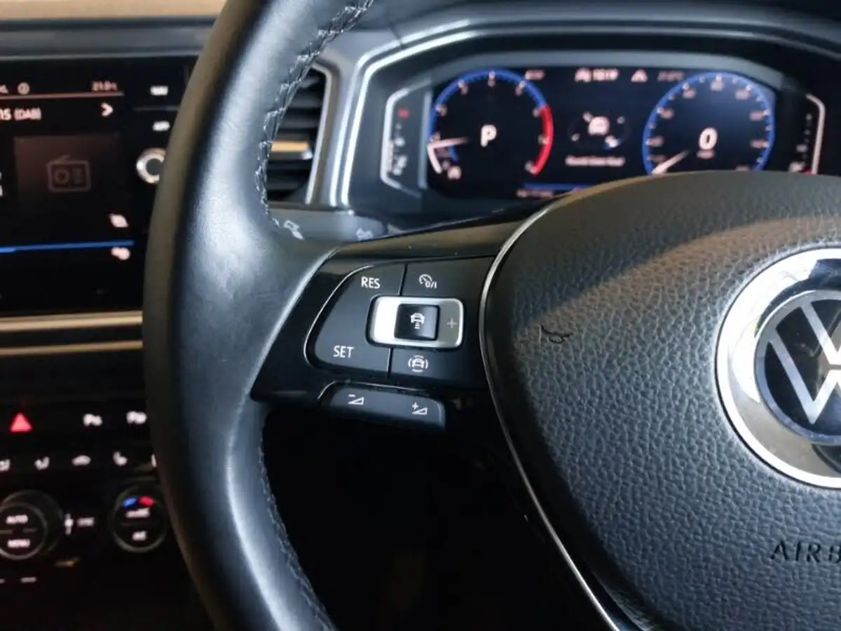 2021-volkswagen-t-roc-20-tsi-sel-big-9