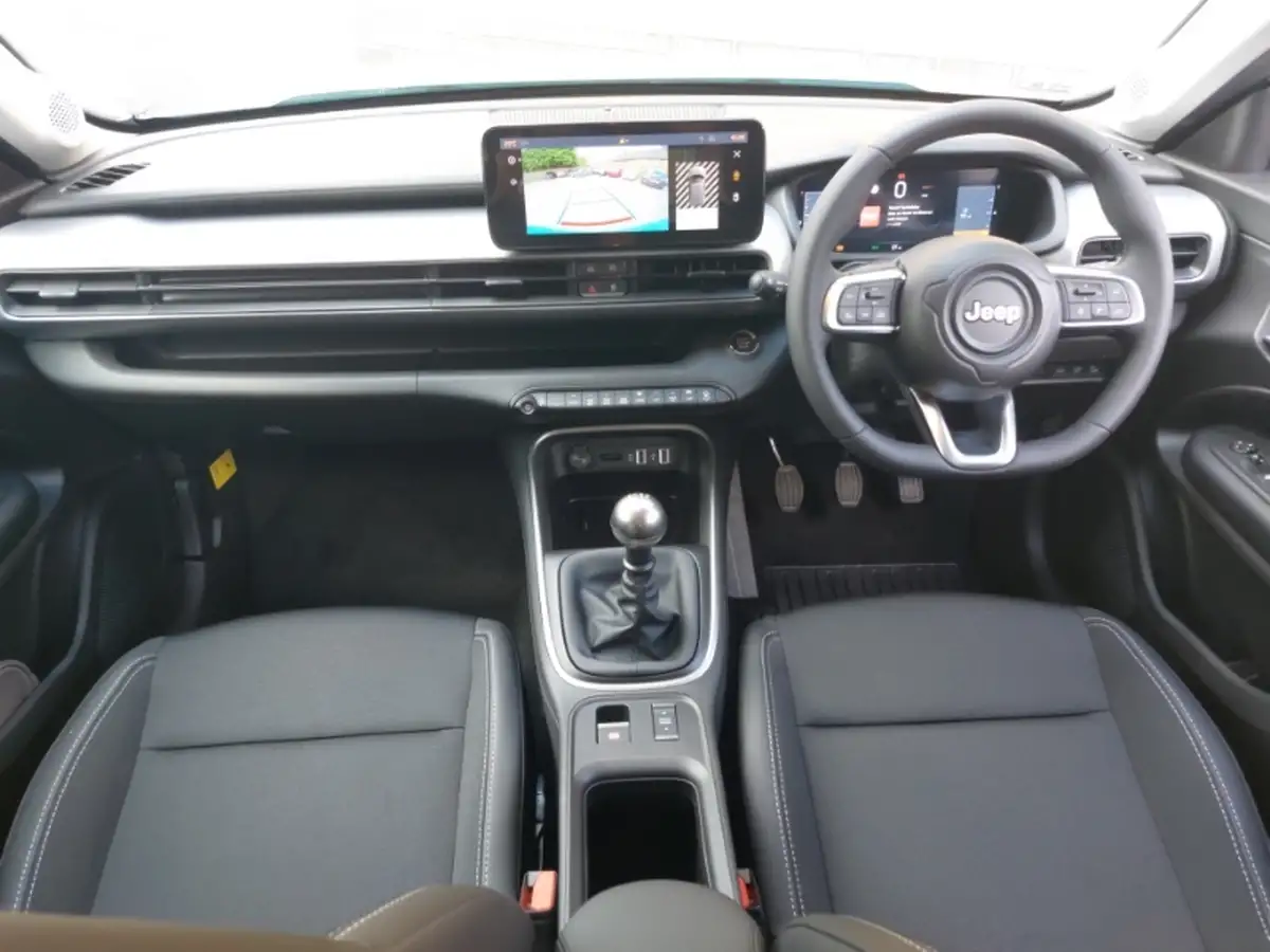 2025-jeep-avenger-12-gse-summit-big-2