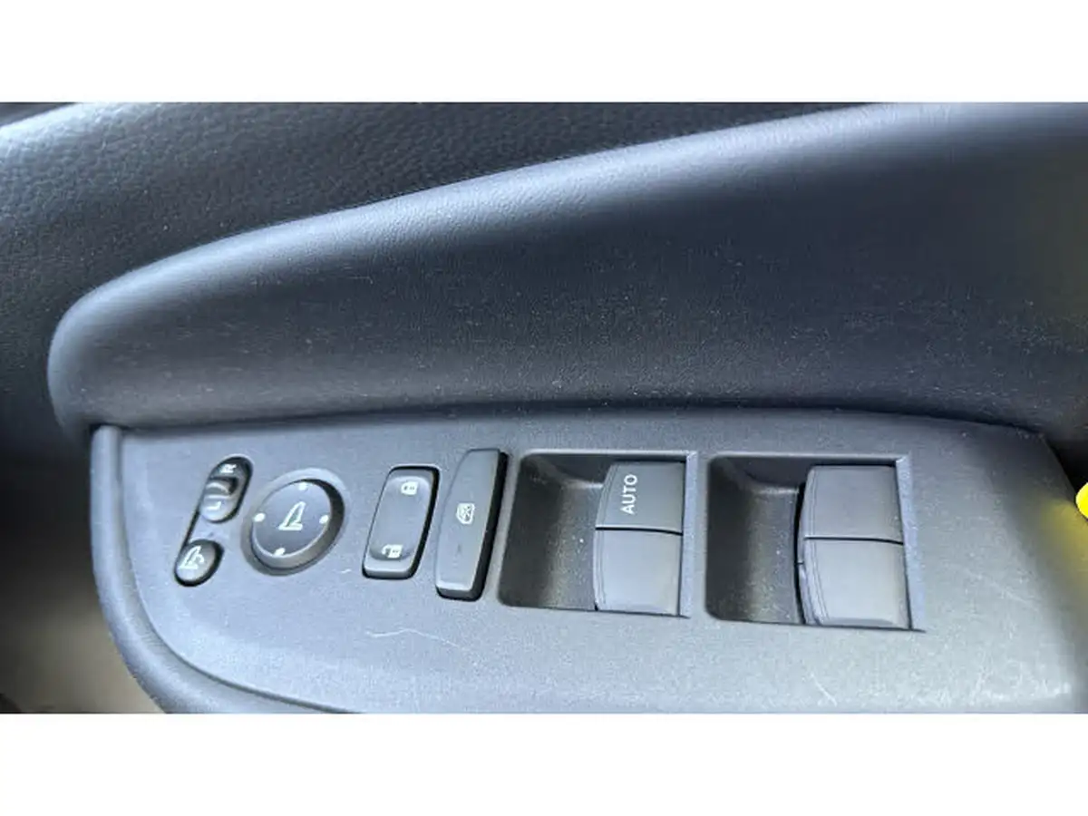 2022-honda-jazz-15-i-mmd-sr-109ps-big-14