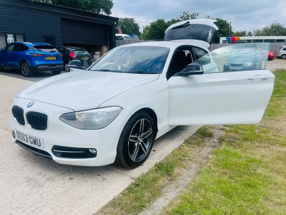 2013-bmw-1-series-16-116i-sport-ss-3d-big-6