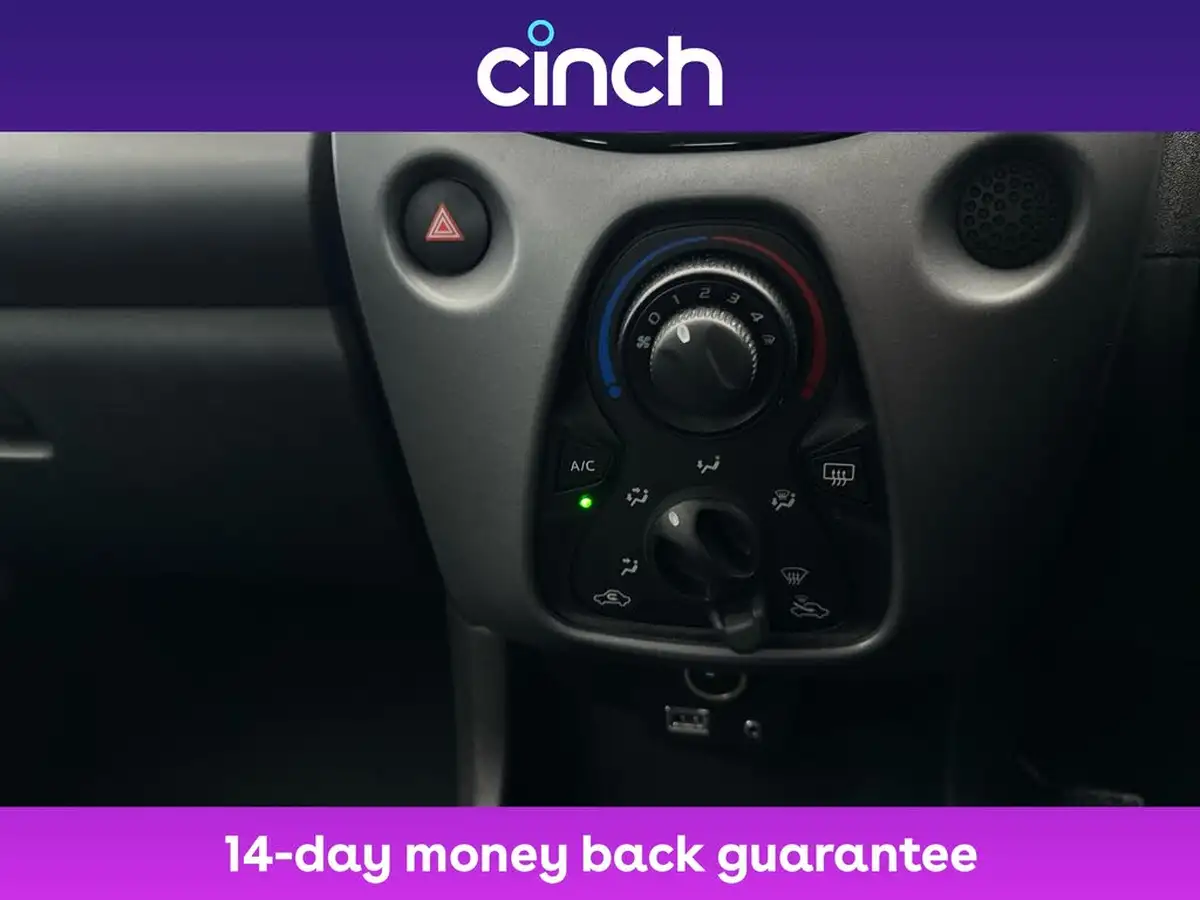 2019-toyota-aygo-10-vvt-i-x-play-big-30