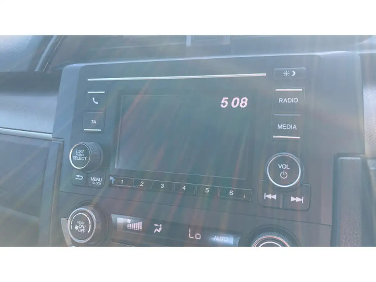 2021-honda-civic-10-vtec-turbo-se-hatchback-5d-big-31