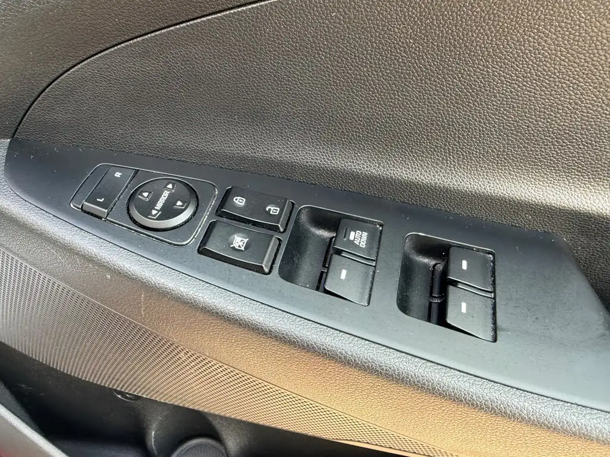 2017-hyundai-tucson-16-gdi-blue-drive-s-big-24