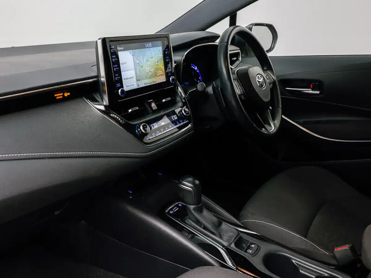 2020-toyota-corolla-20-vvt-i-design-spare-wheel-hatchback-big-14