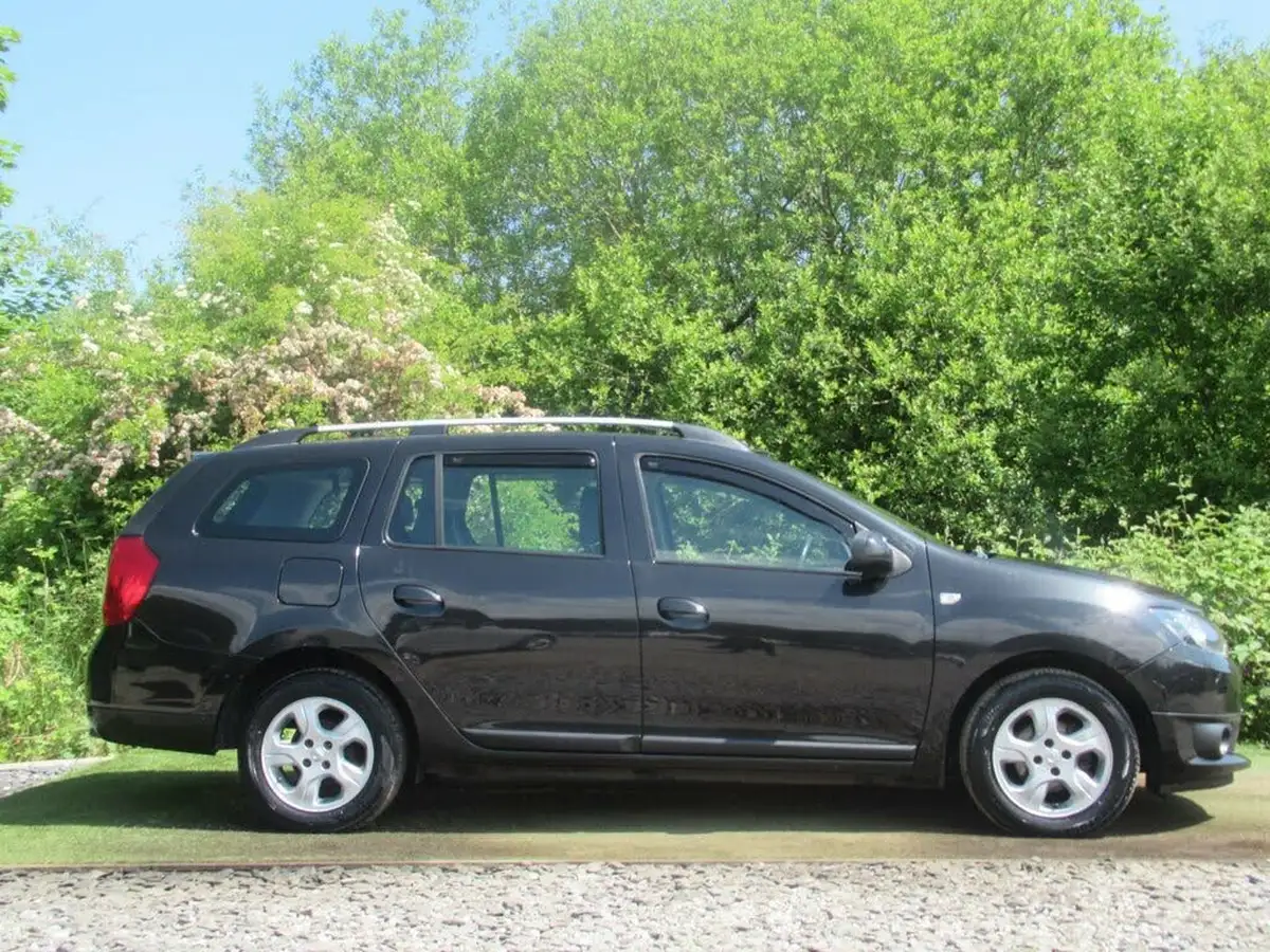 2015-dacia-logan-mcv-15dci-laureate-big-2