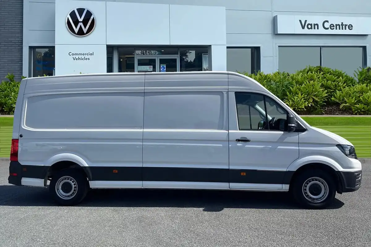 2024-volkswagen-crafter-20tdi-cr35-lwb-commerce-plus-140pseu6d-big-2