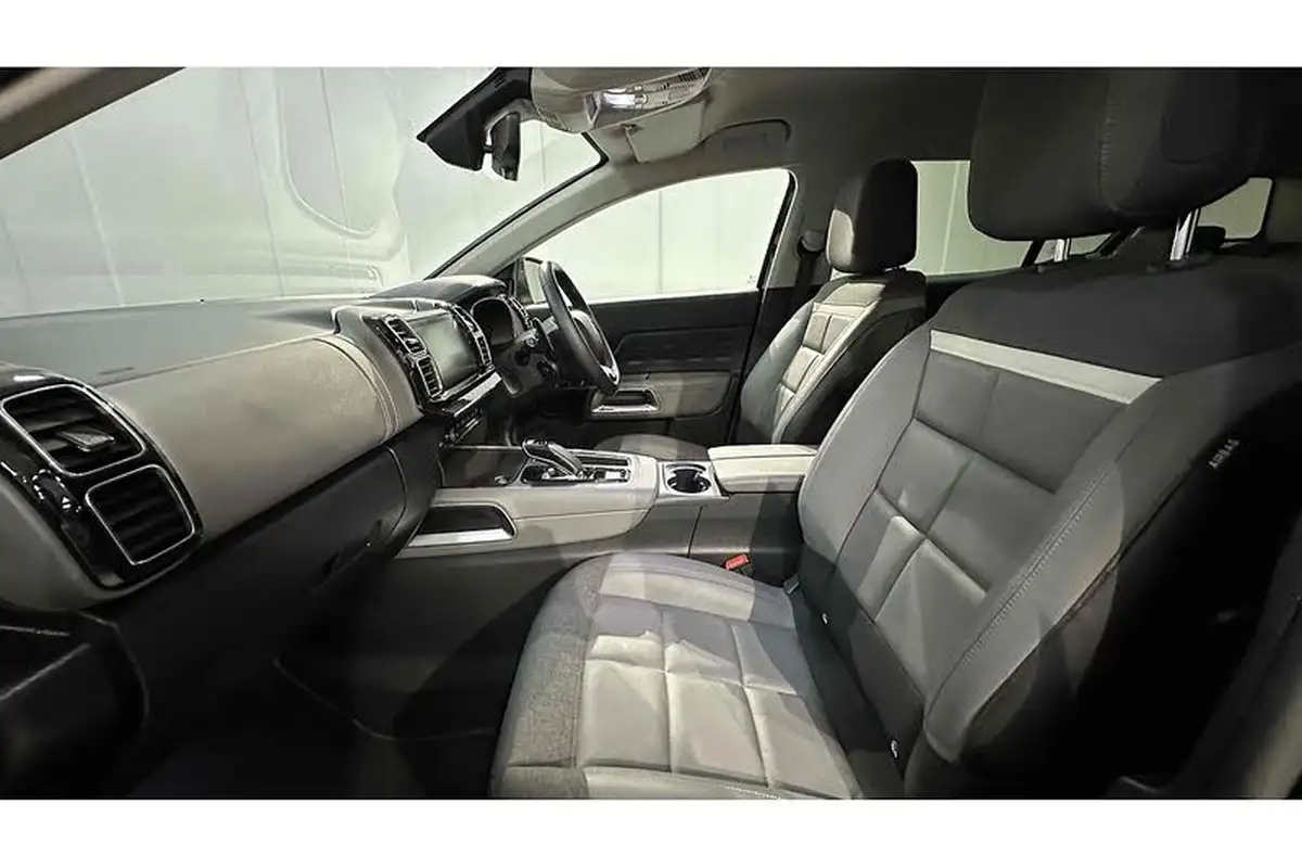 2022-citroen-c5-aircross-16-puretech-shine-plus-5d-big-16