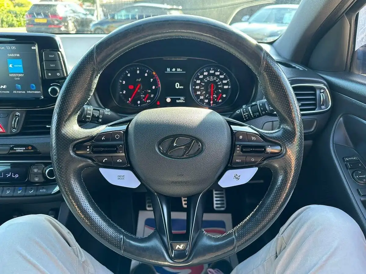 2018-hyundai-i30-n-20-t-gdi-n-performance-big-14