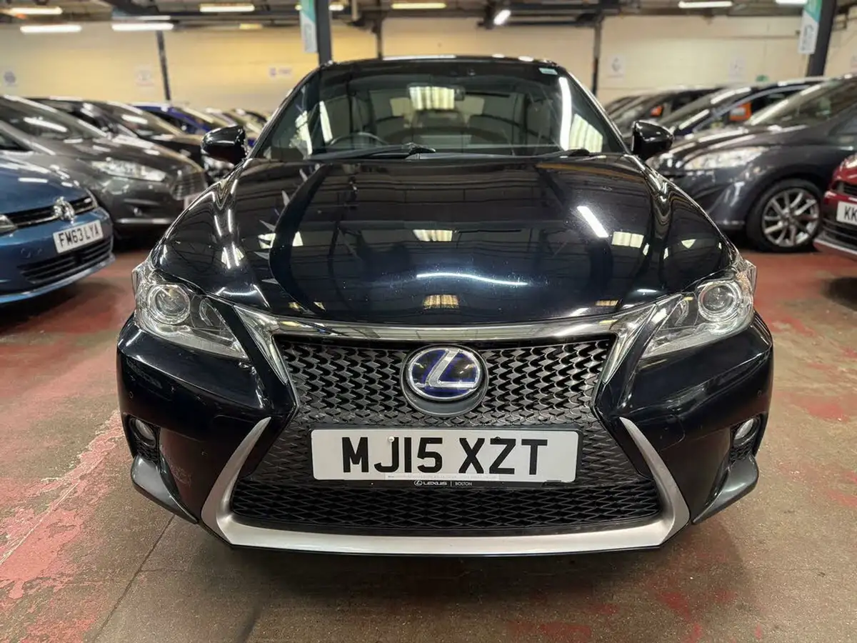 2015-lexus-ct-200h-18-f-sport-cvt-big-1