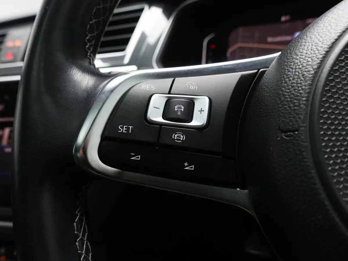 2019-volkswagen-tiguan-20tdi-r-line-tech-150ps-dsg-big-20