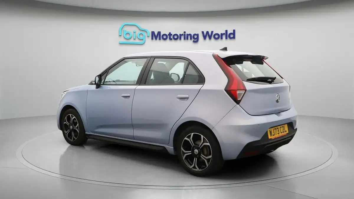 2023-mg-mg3-15-vti-tech-exclusive-nav-big-5