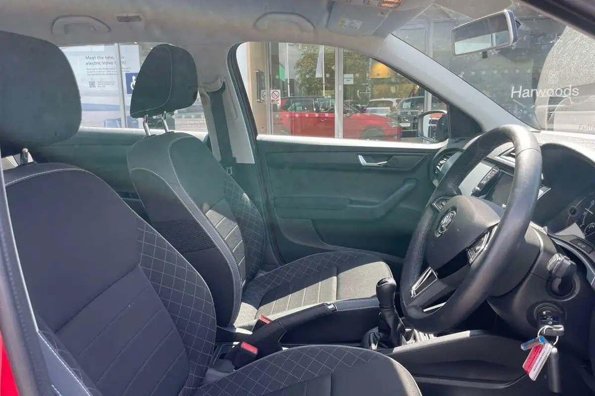 2019-skoda-fabia-10-tsi-colour-edition-big-22