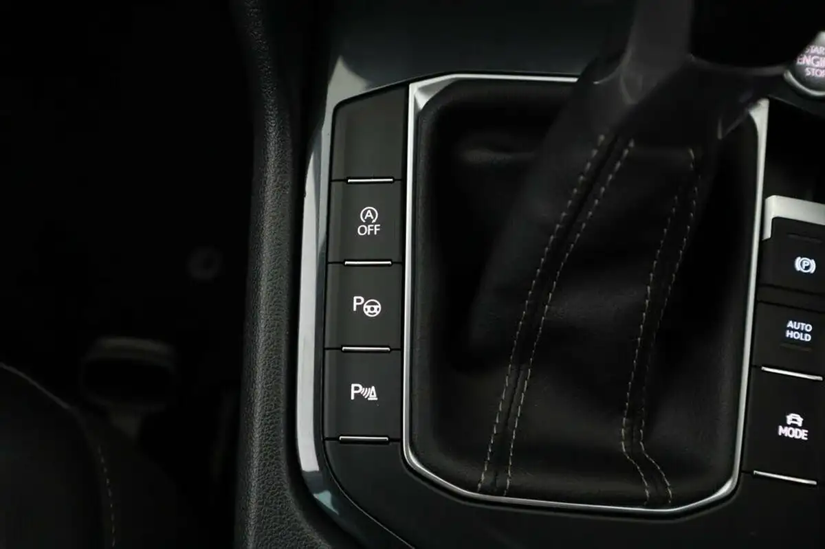2021-volkswagen-tiguan-15-tsi-r-line-big-20