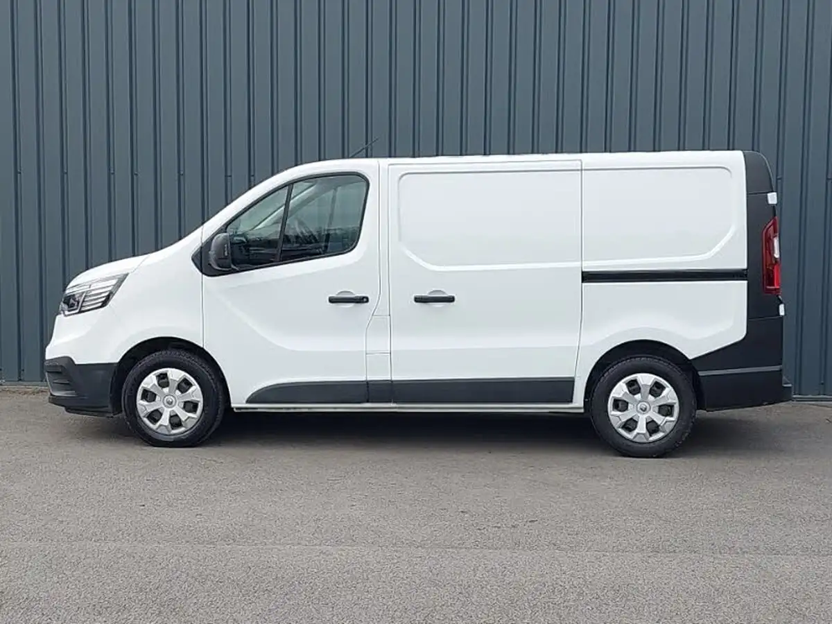 2022-renault-trafic-20dci-sl28-130-business-big-3