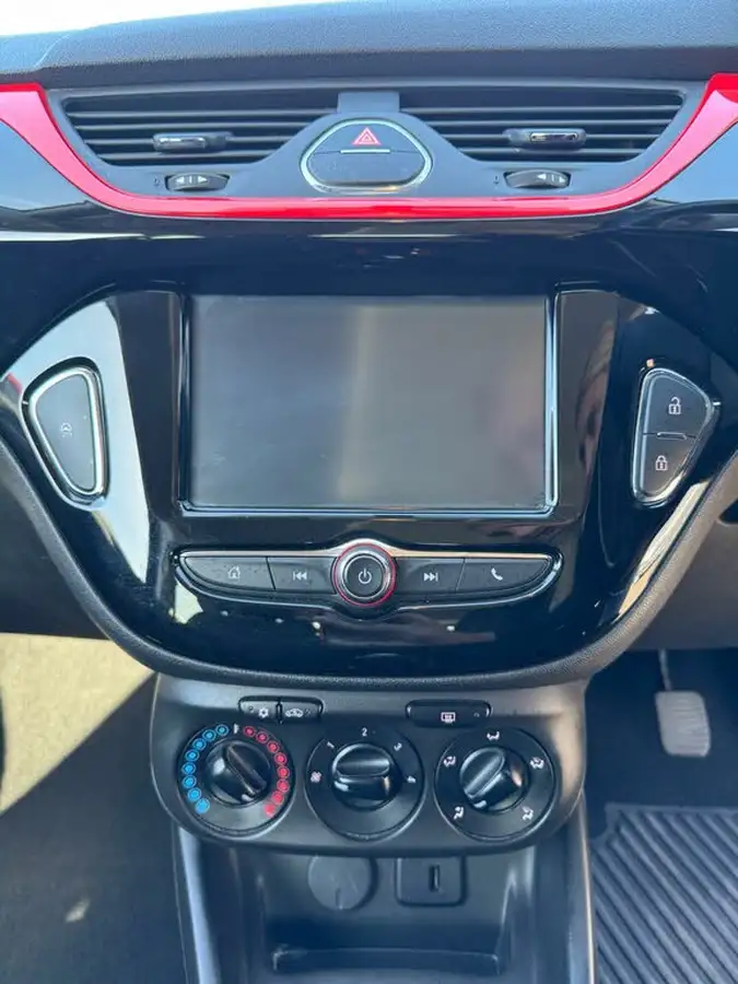 2017-vauxhall-corsa-14i-limited-edition-75ps-ecoflex-3d-big-32