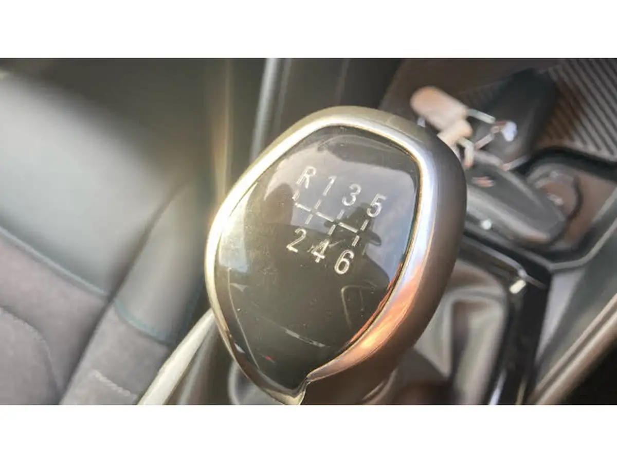 2021-citroen-c4-12-puretech-shine-130ps-big-30